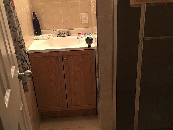 5th image of 57 Milton Ave