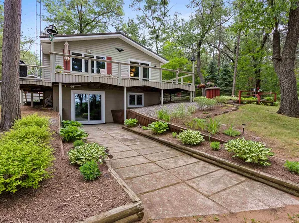 W5157 Northwood Dr, Shawano, WI 54166