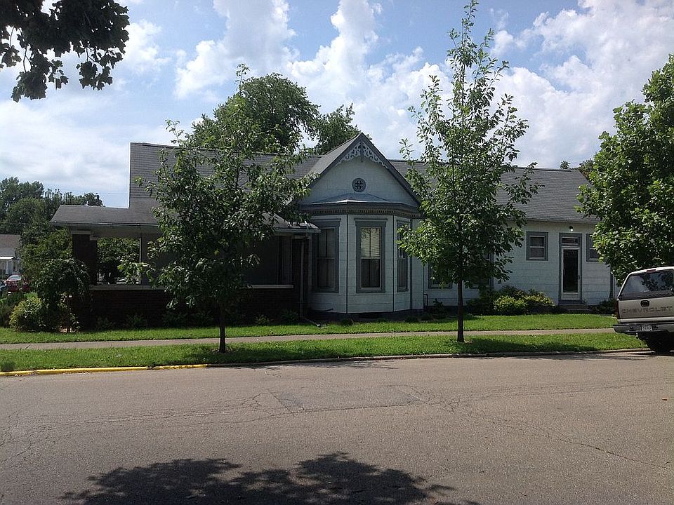 Side view Sycamore Street