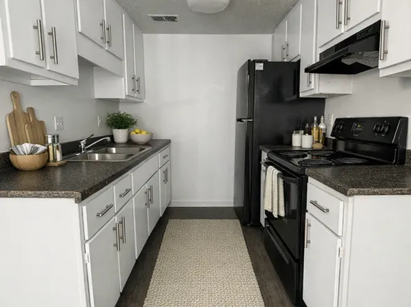 The Stratford Apartments