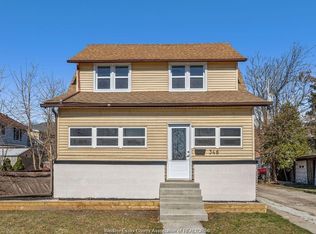 348 Caroline St, Windsor, ON N9A6A4