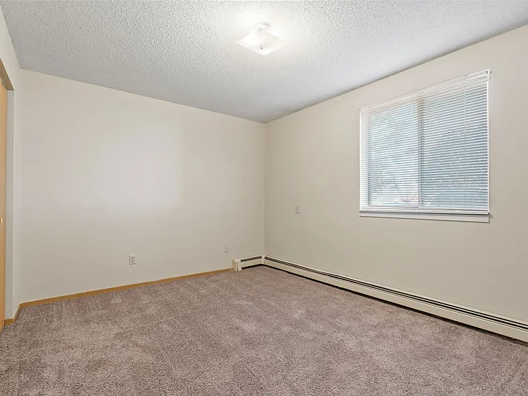 Wyndemere Apartments — Photo 46