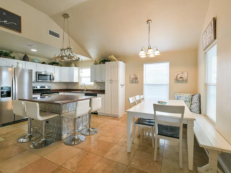 4131 Jackson Dr — Photo 20