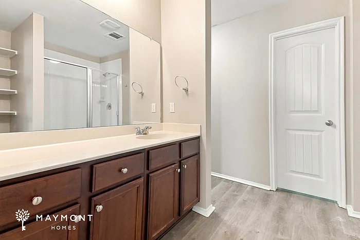 1207 Savannah Ridge Dr — Photo 12