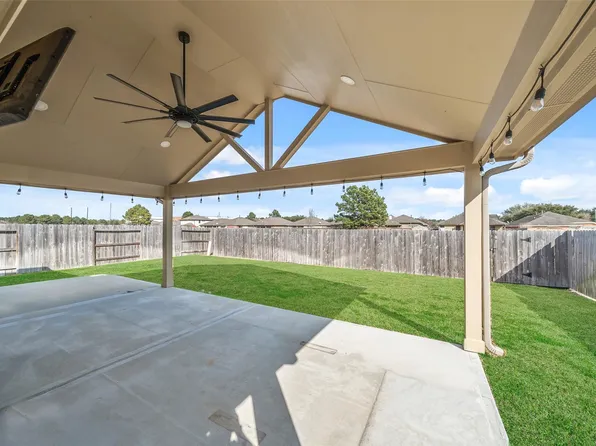 2011 Stella Pine Dr, Tomball, TX 77375