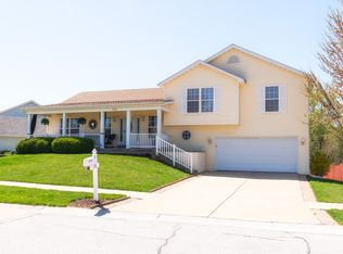 1358 Schoal Creek Dr, O'Fallon, MO 63366