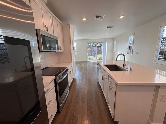 5th image of 1623 Tecado Dr