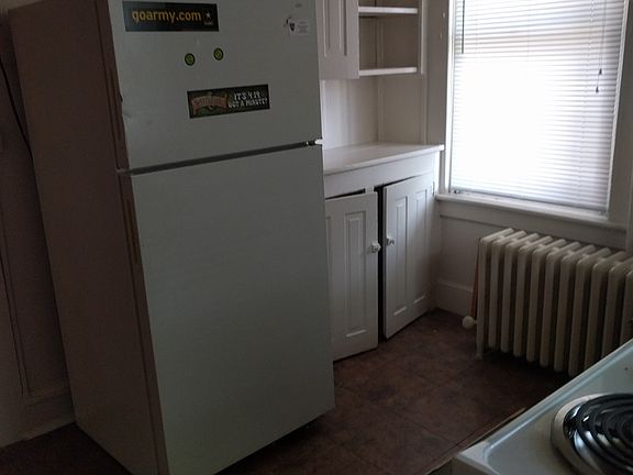 2nd image of 106 Randolph Ave APT 2