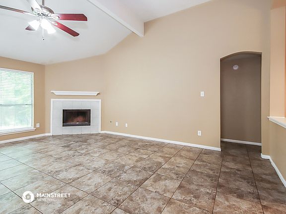 5th image of 17519 Coventry Oaks Dr