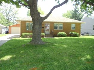 1629 10th St NW, Cedar Rapids, IA 52405