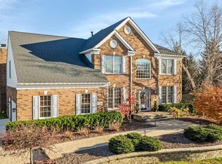 15316 Bay Hill Dr, Northville, MI
