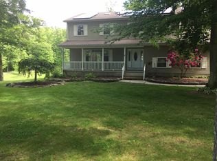 6 Beech Acres Dr, Rock Tavern, NY 12575