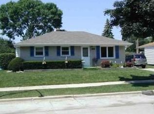 8230 W Casper St, Milwaukee, WI 53223