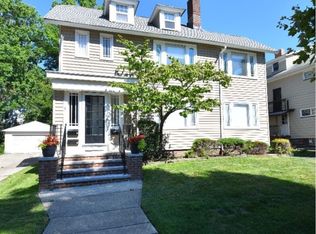 2135 Renrock Rd, Cleveland Heights, OH 44118