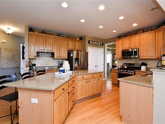 5th image of 4714 Bridle Ct