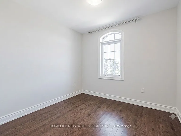 77 Glazebrook Dr — Photo 11