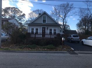 23 Haswill St, Warwick, RI 02889