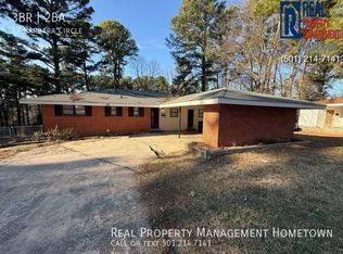 17 Barbara Cir, Little Rock, AR 72204