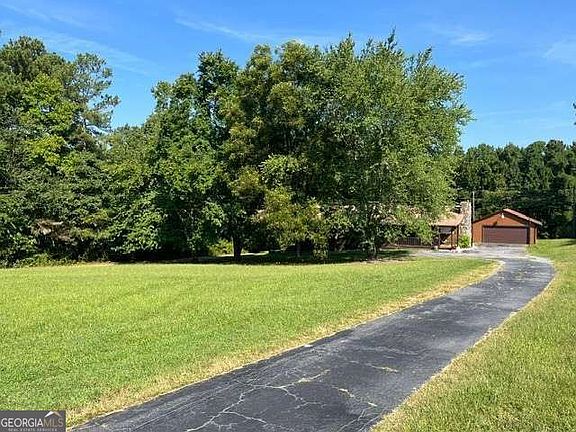 2nd image of 3707 Thompson Mill Rd