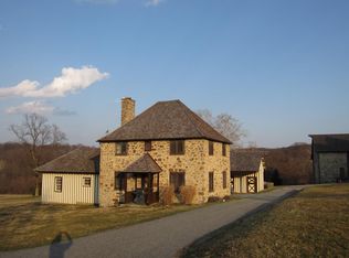 4295 White Horse Rd, Malvern, PA 19355