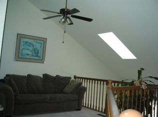 1340 Coldspring Rd, Carol Stream, IL 60188