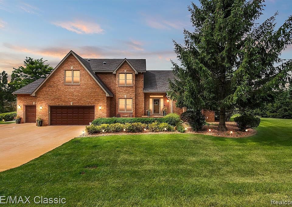 4586 Labadie Rd, Milford, MI 48380 Zillow