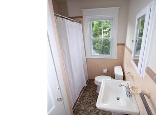 324 Oak Rd, Glenside, PA 19038