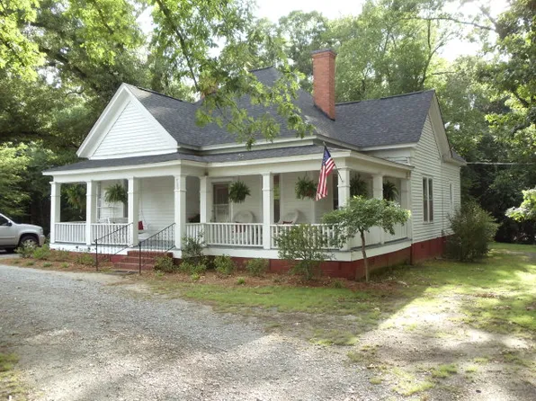 700 Kuglar Rd, Bowdon, GA 30108