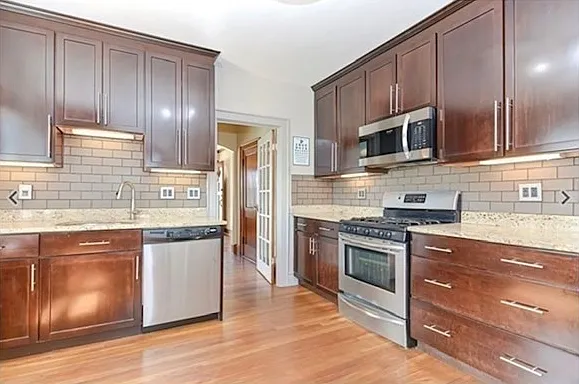 36 Alleyne St #1 — Photo 10