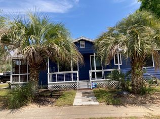 607 Three Rivers Rd, Carrabelle, FL 32322