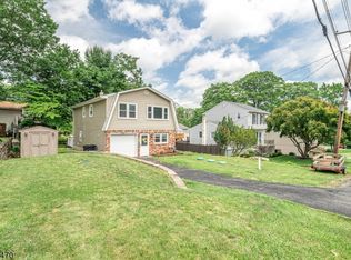 354A Dupont Ave, Hopatcong, NJ 07843