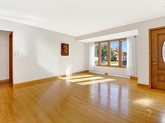 4th image of 7434 W Lawler Ave