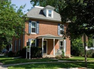 402 1st Ave SE, Mount Vernon, IA 52314