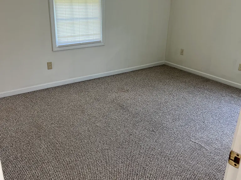 213 Enchanted Ln — Photo 7