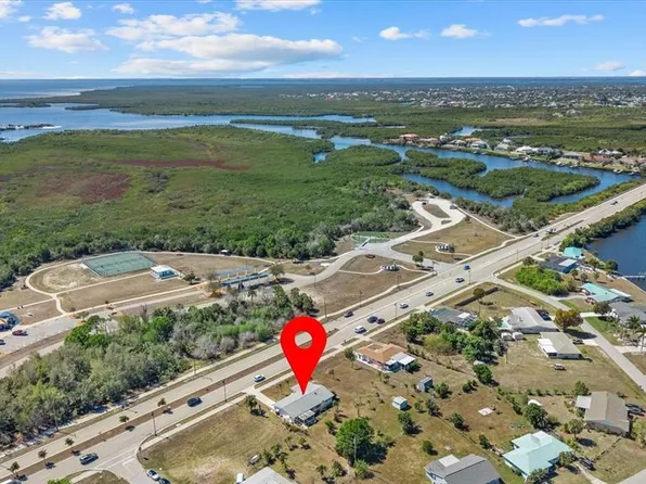20430 Edgewater Dr, Pt Charlotte, FL 33952