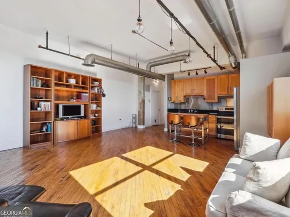 87 Peachtree St SW APT 701, Atlanta, GA 30303