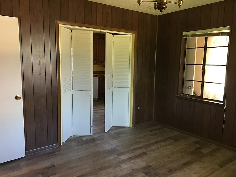 145 N 900 W — Photo 6