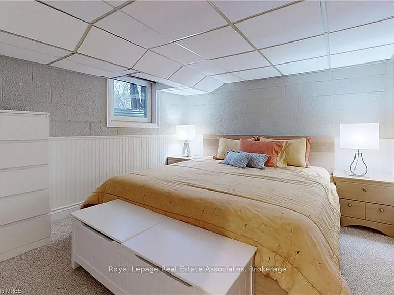 925 Kingsway Dr #BASEMENT — Photo 17