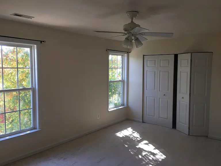 1244 Corbett Pl — Photo 16