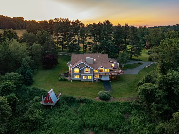 1 Cloverleaf Farm South, Sherman, CT 06784
