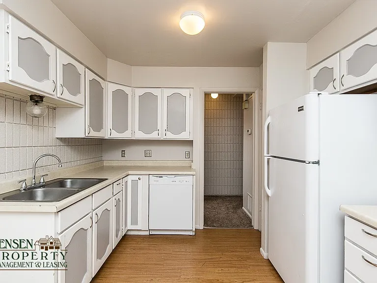 781 N Valley View Dr #44 — Photo 8
