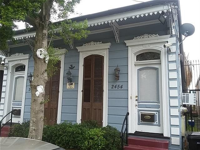 1st image of 2454 Dauphine St