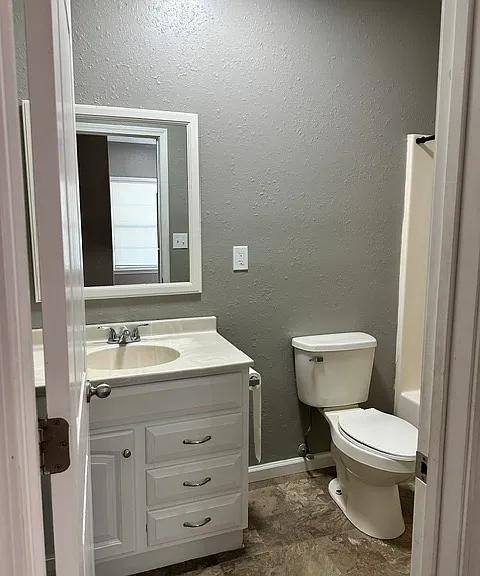 103 S Green St #2 — Photo 7