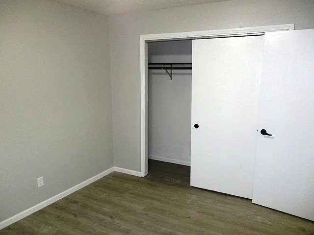 1007 Charlotte Dr — Photo 8