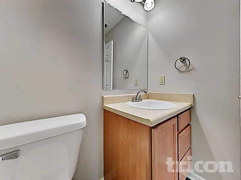 121 Hilltop Farms Blvd — Photo 8