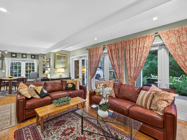 10 Snows Lane UNIT 1B, Provincetown, MA 02657