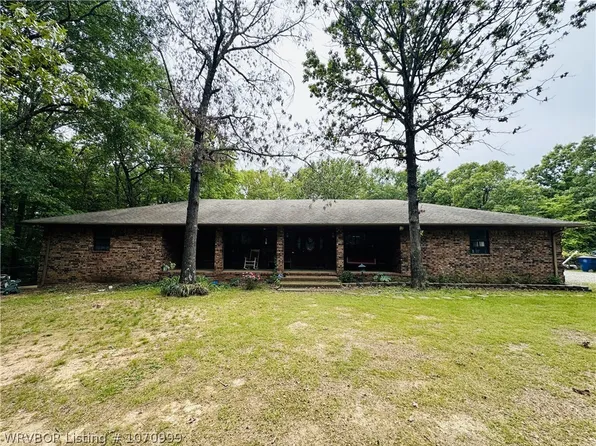 6916 McClure Rd, Van Buren, AR 72956