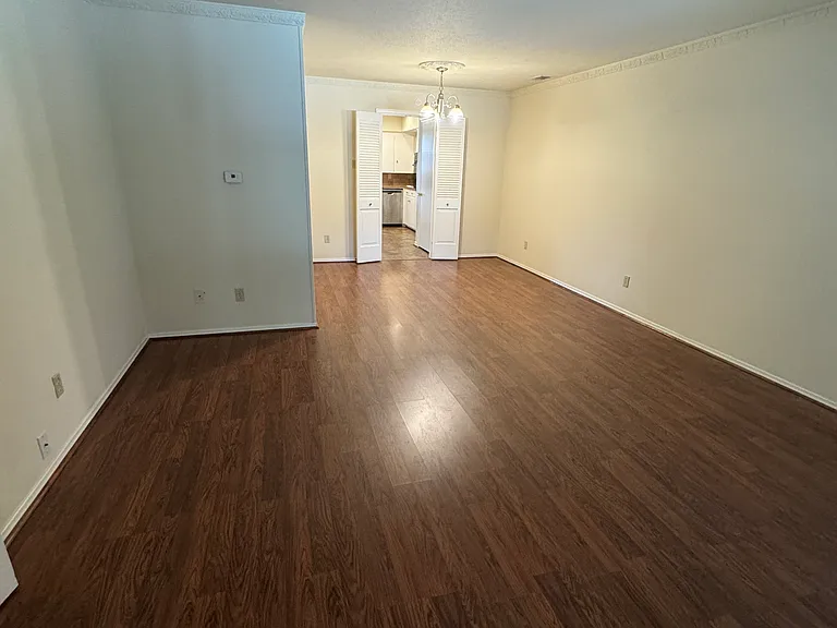11037 Joymeadow Dr — Photo 4
