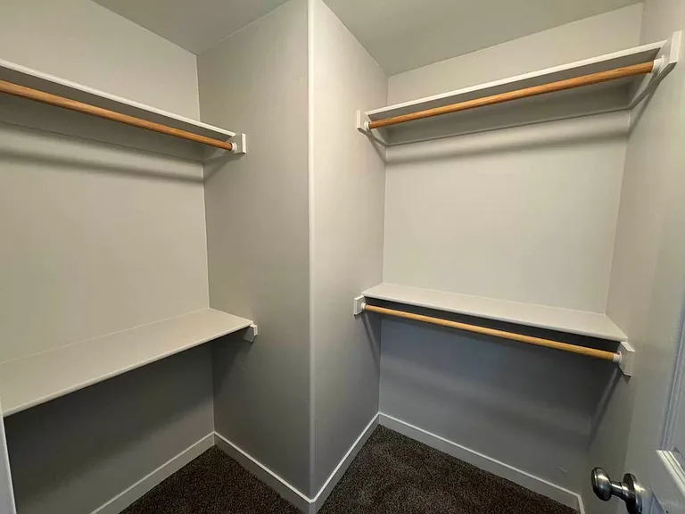2205 E Elm Grove Dr — Photo 13