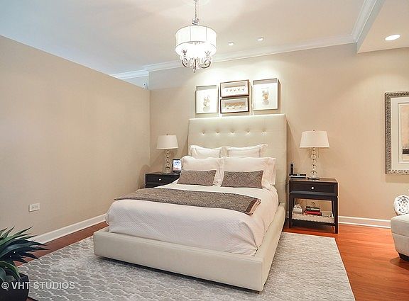 5th image of 310 S Michigan Ave Unit 605